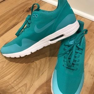 Nike Air size 12 shoes- literally worn once!